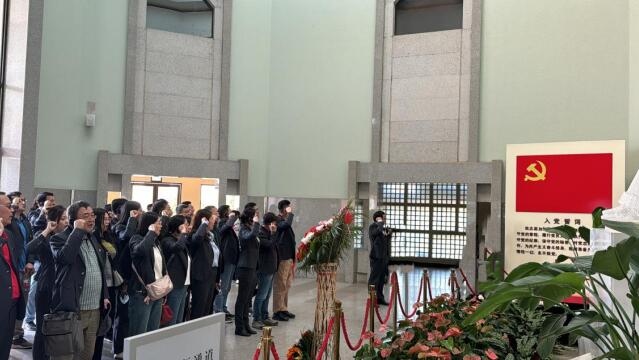 1701161909119933.jpg 3.jpg